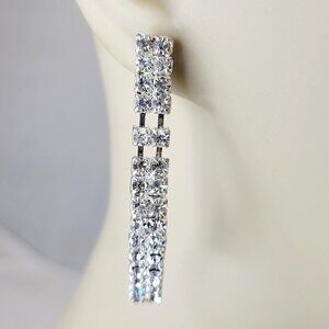 Elegant Rhinestone Earring for the Minimalist